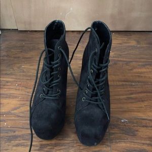 Black Platform Lace-up Boots